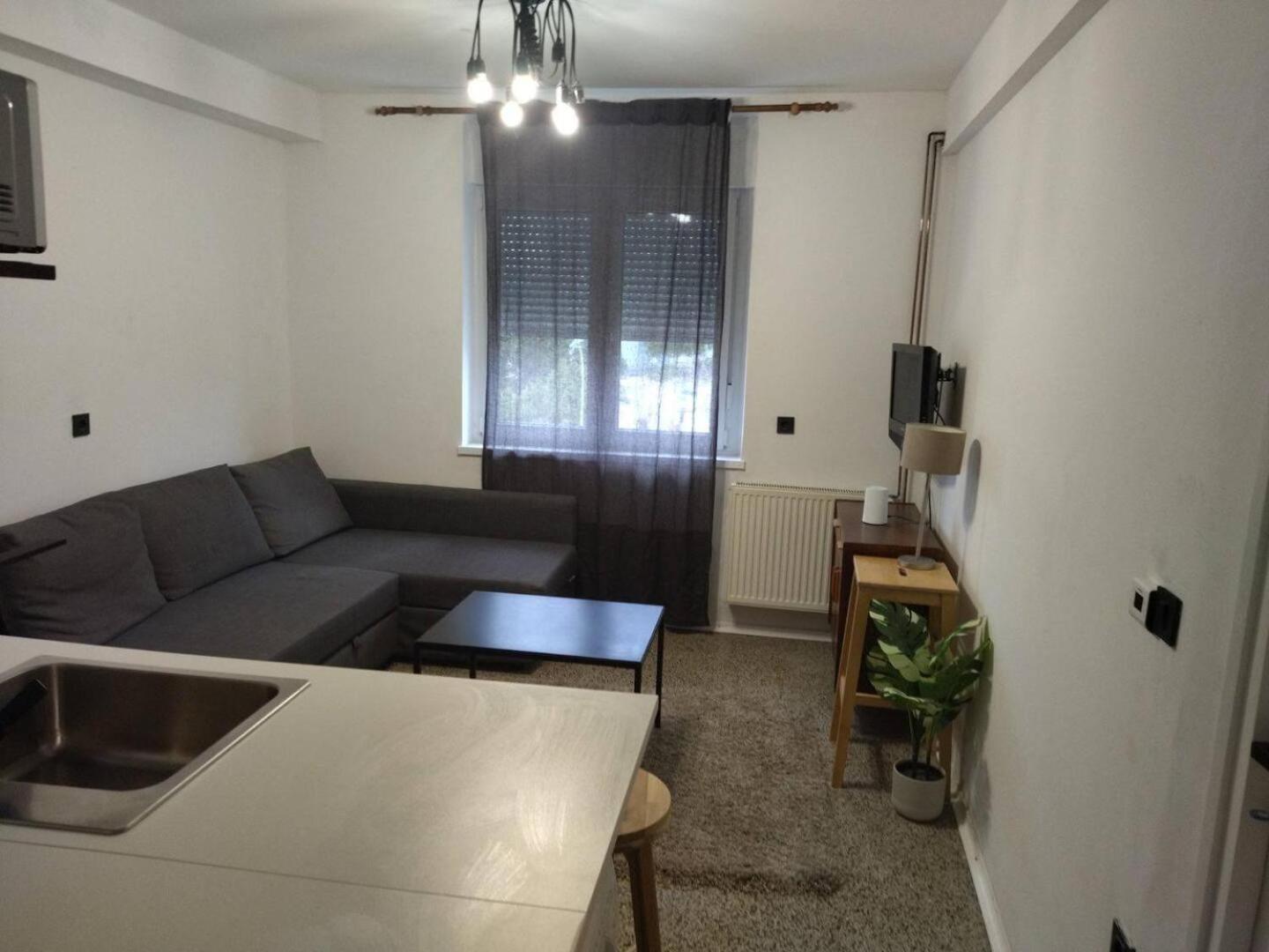 Apartment Bookit *